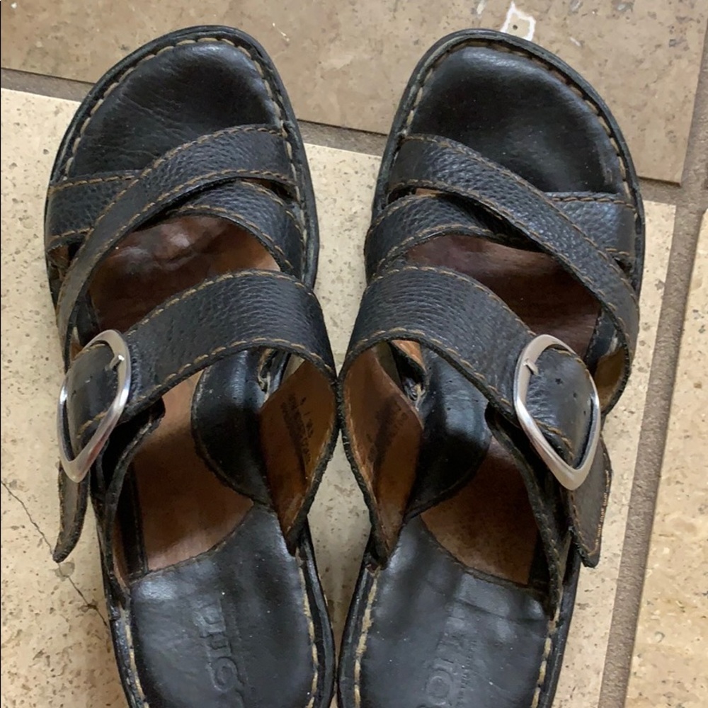 Born Black Size 6